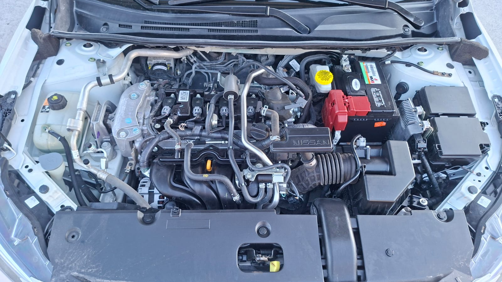 2023 Nissan SENTRA 4 PTS SR PLATINUM CVT AAC AUT ASTOS DEPORTIVOS BOSE PIEL NEGRA QC F LED RA-18