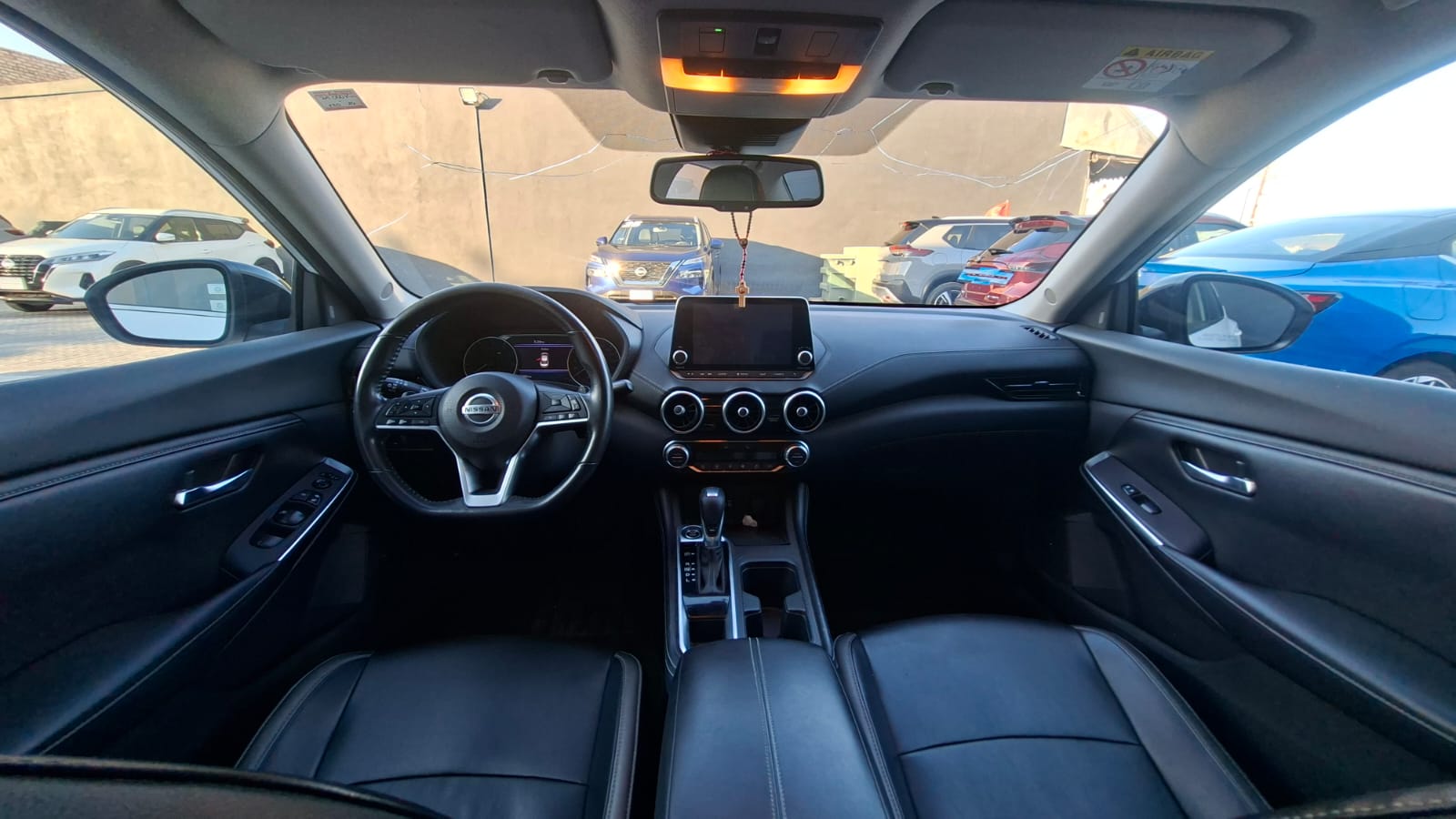 2023 Nissan SENTRA 4 PTS SR PLATINUM CVT AAC AUT ASTOS DEPORTIVOS BOSE PIEL NEGRA QC F LED RA-18