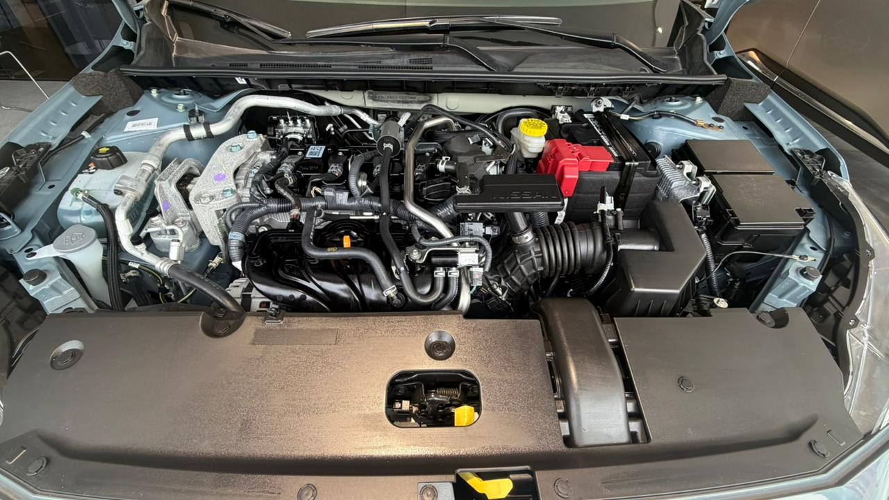 2025 Nissan SENTRA 4P SR PLATINUM L42.0 AUT