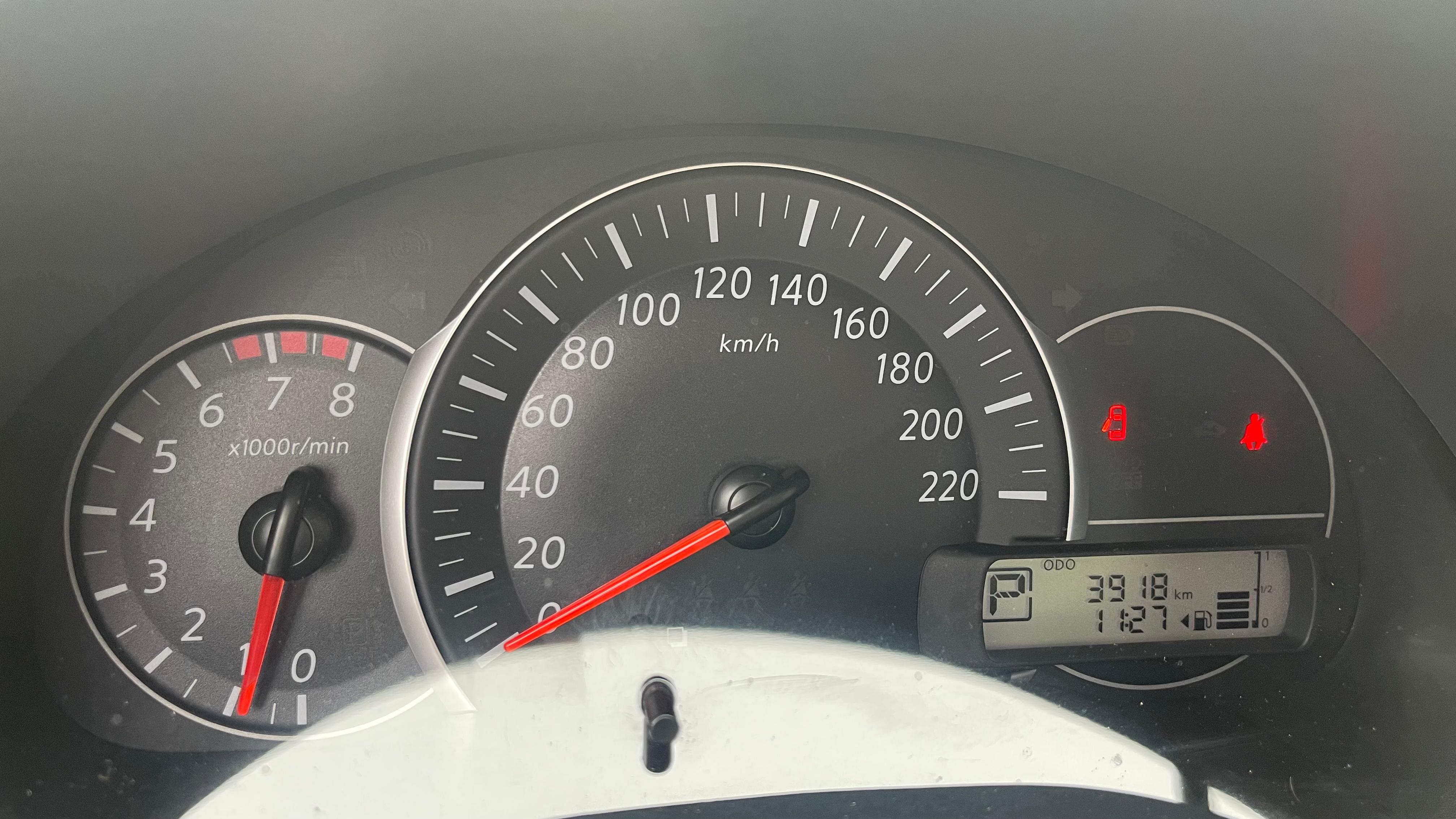 2025 Nissan MARCH 5P ADVANCE L41.6 AUT