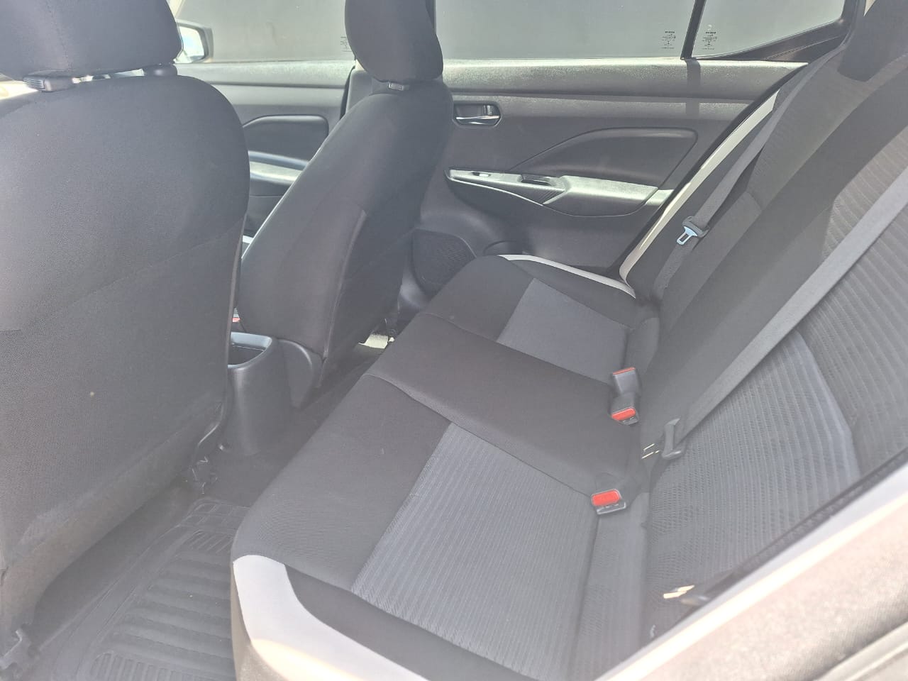 2020 Nissan VERSA 4 PTS ADVANCE CVT AAC VE F NIEBLA RA-16