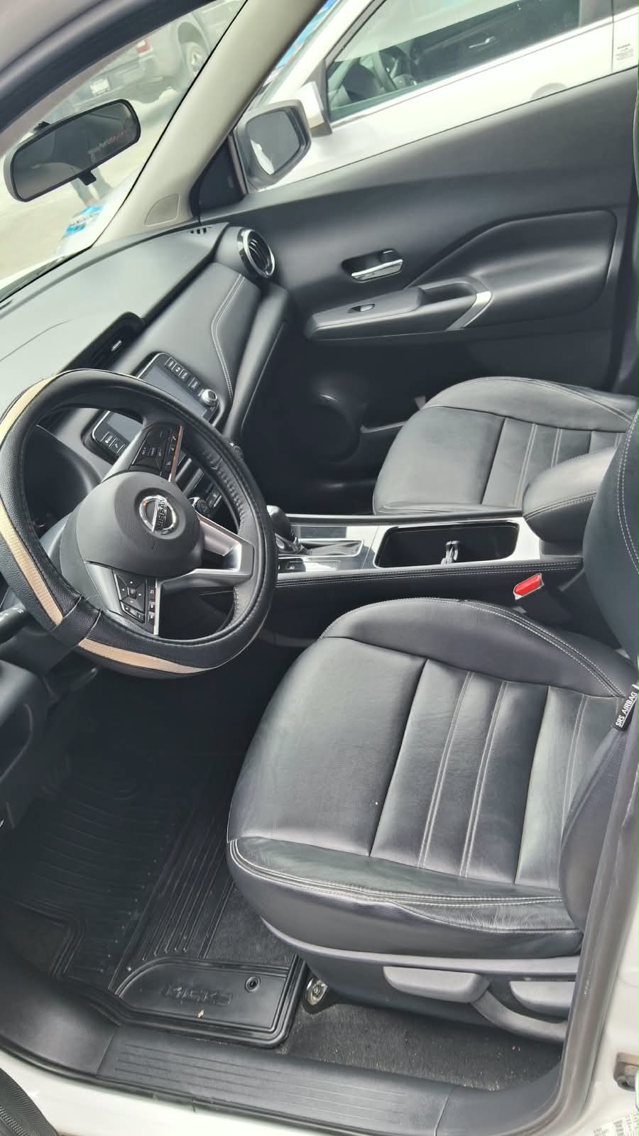 2021 Nissan KICKS 5 PTS PLATINUM 16L TA AAC AUT PIEL GPS RA-18