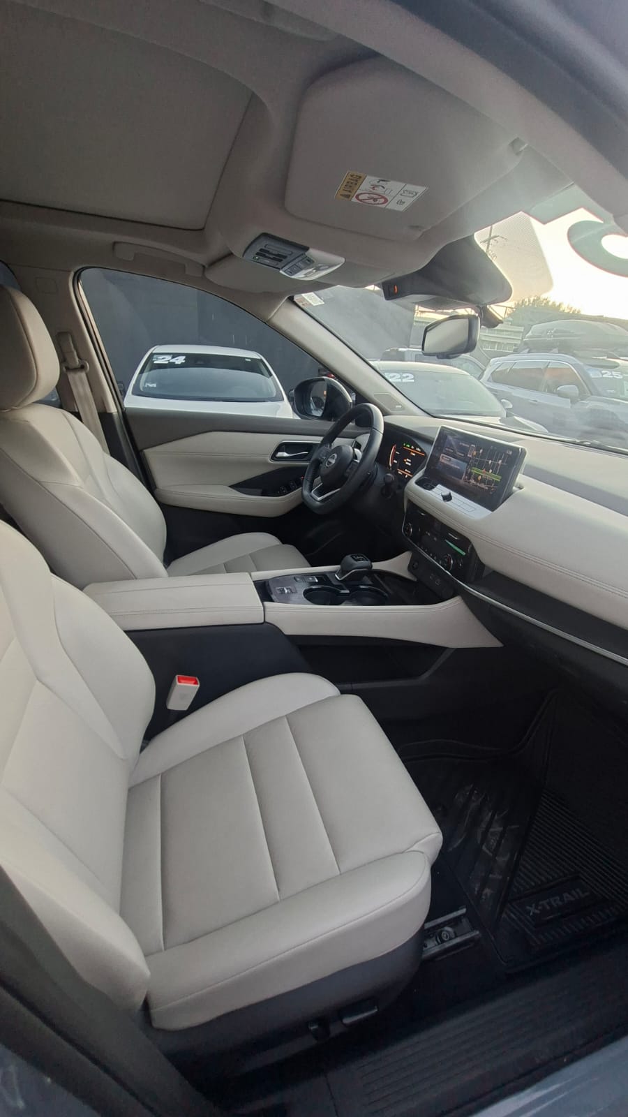 2025 Nissan X-TRAIL 5P PLATINUM 2 ROW L42.5 AUT