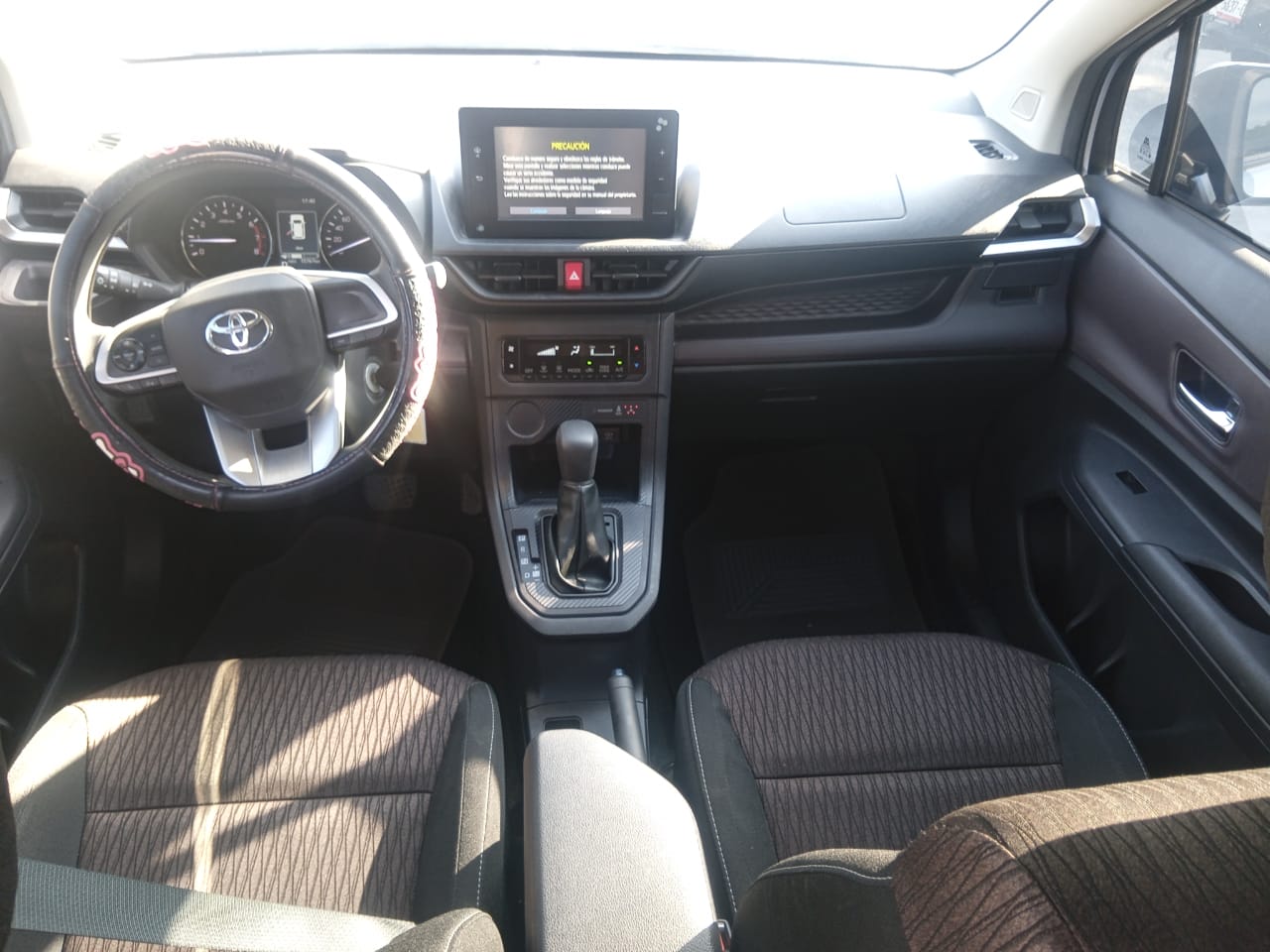 2024 Toyota AVANZA 5P XLE L41.5 AUT
