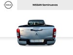 2022 Mitsubishi L200 4 PTS GLX CABINA DOBLE 24TD TM5 4X4
