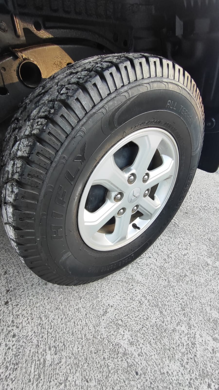 2022 Mitsubishi L200 4 PTS GLX CABINA DOBLE 24TD TM5 4X4