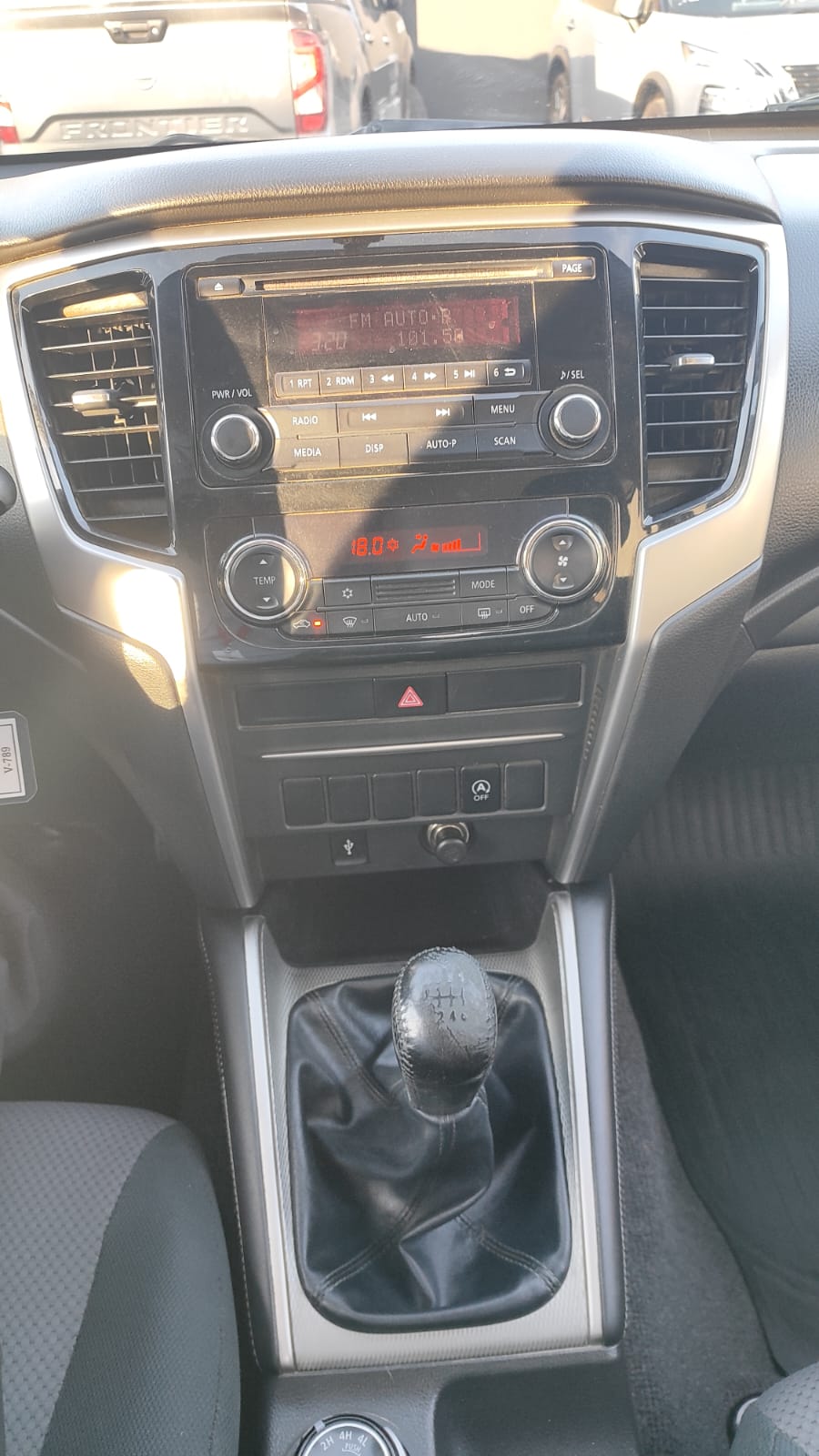 2022 Mitsubishi L200 4 PTS GLX CABINA DOBLE 24TD TM5 4X4