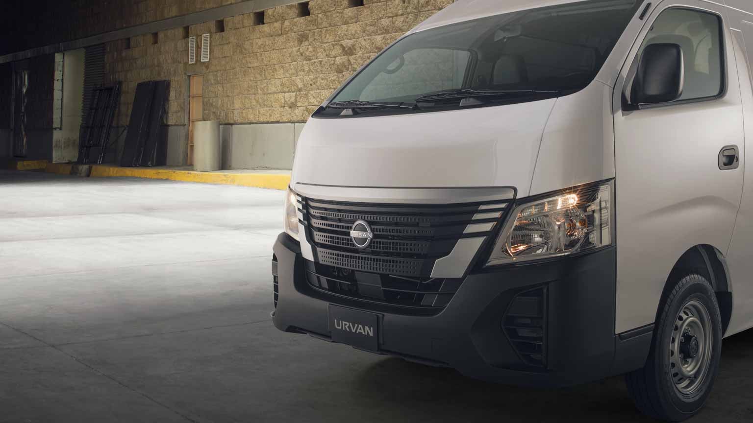 Nissan NV350 Exterior2